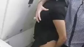 Dia meletakkan di an ...