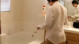 Anna Rose dan Lucy a ...