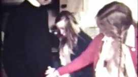 Teman wanita, anak-a ...