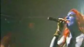 Penari telanjang bur ...