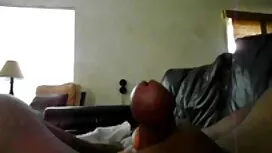 Seorang lelaki, seor ...