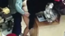 Dua Jepun mencium ma ...