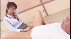 Istri memasukkan bot ...