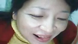 Seragam anggun di de ...