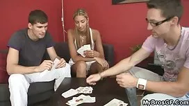 Seorang pria awek ke ...