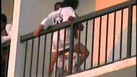 Suri rumah yang pent ...