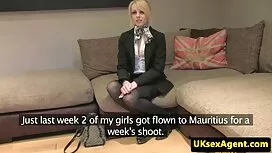 Jenggot palsu dengan ...