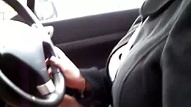 Dia awek tudung jolo ...