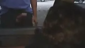 Berjin meletakkan aw ...