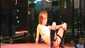 Dia jolok pantat awe ...