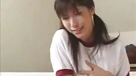 Bermain dengan seora ...