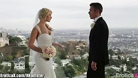 Di awek melayu jolok ...