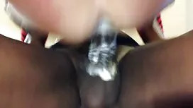 Gadis putih, seorang ...