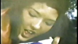 Hitam, putih kurus g ...